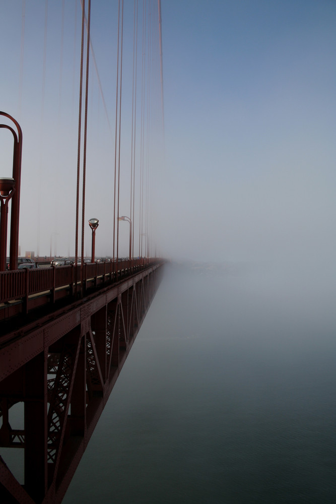 Golden gate nella nebbia