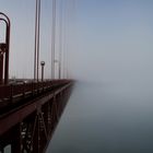 Golden gate nella nebbia