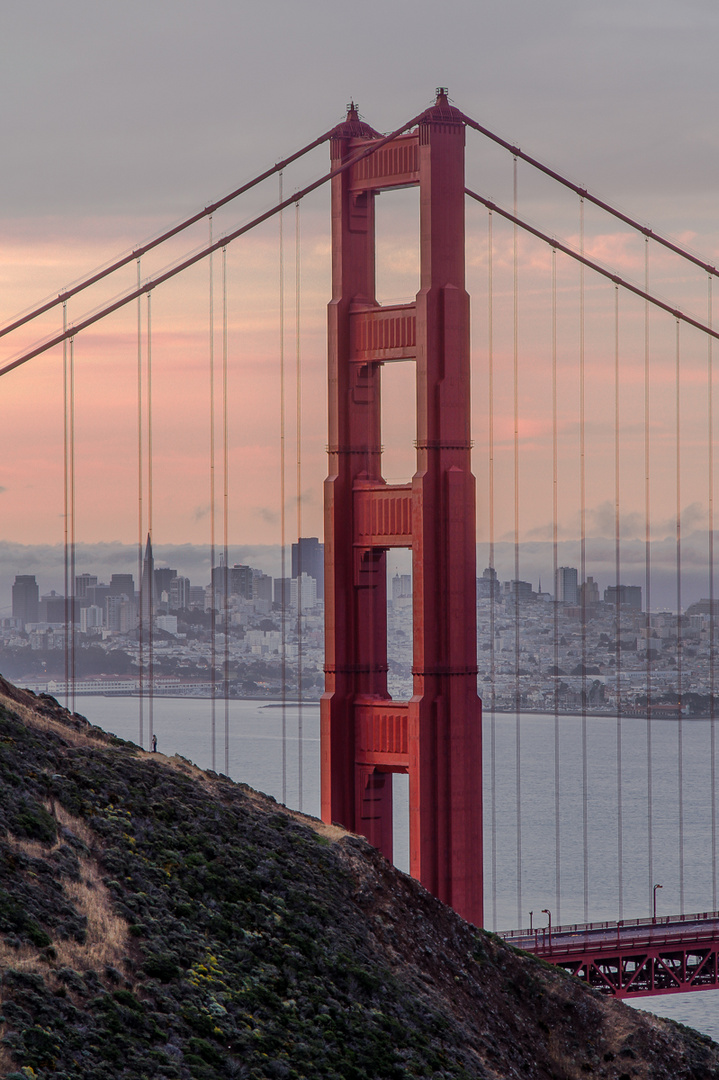 Golden Gate Sunrise - HDR Natural