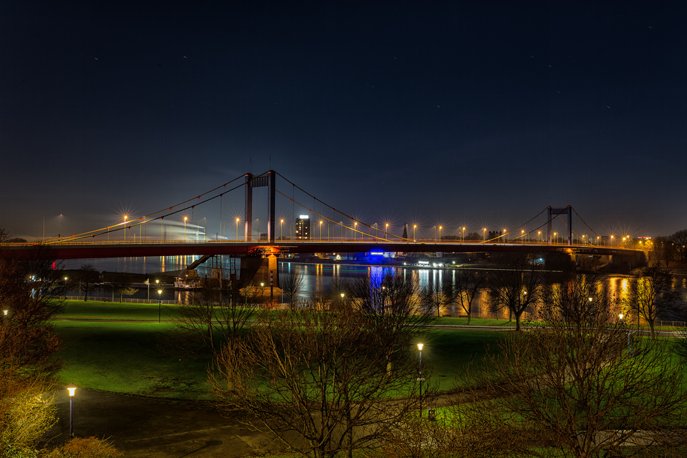 Golden Hamburger Bridge