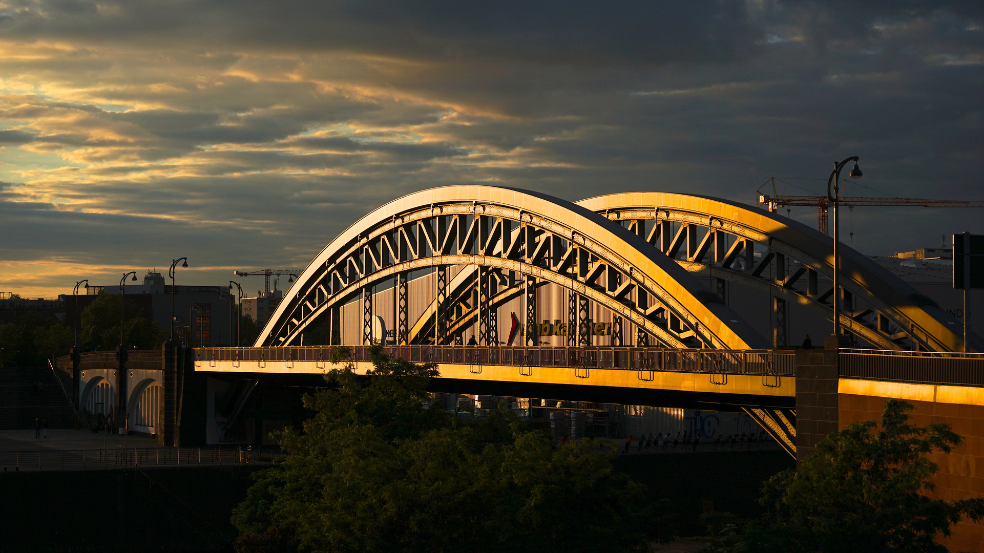 Golden Honsel-bridge of Frankfurt 