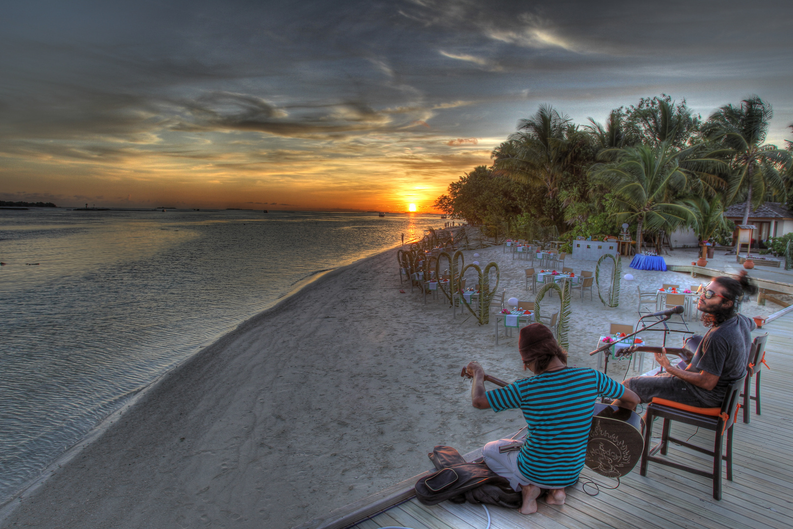 Golden Hour - Vilamendhoo 1