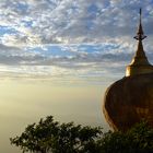 Golden Rock im Abendlicht