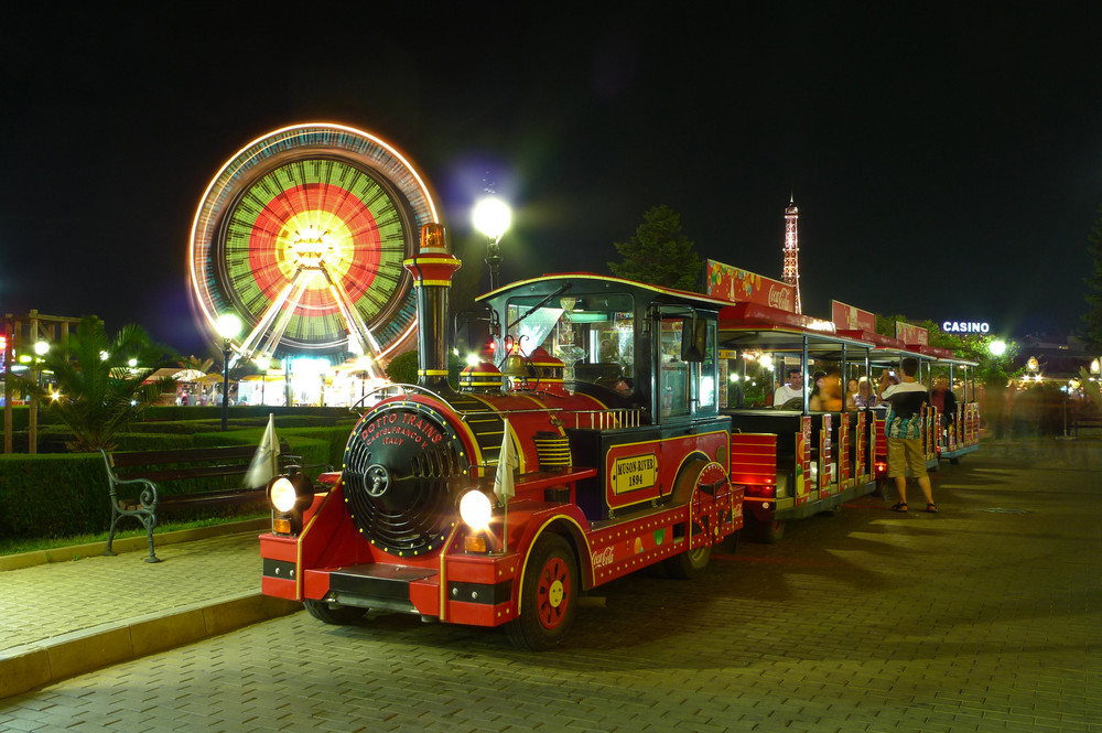 Golden Sands by night