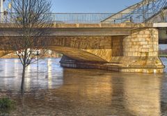 Golden-Stone-Bridge