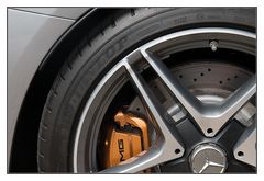 goldene AMG Bremse