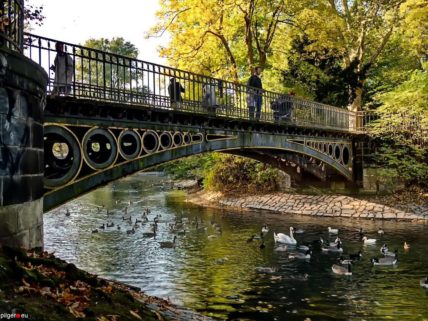 "Goldene Brücke" - Hofgarten Düsseldorf