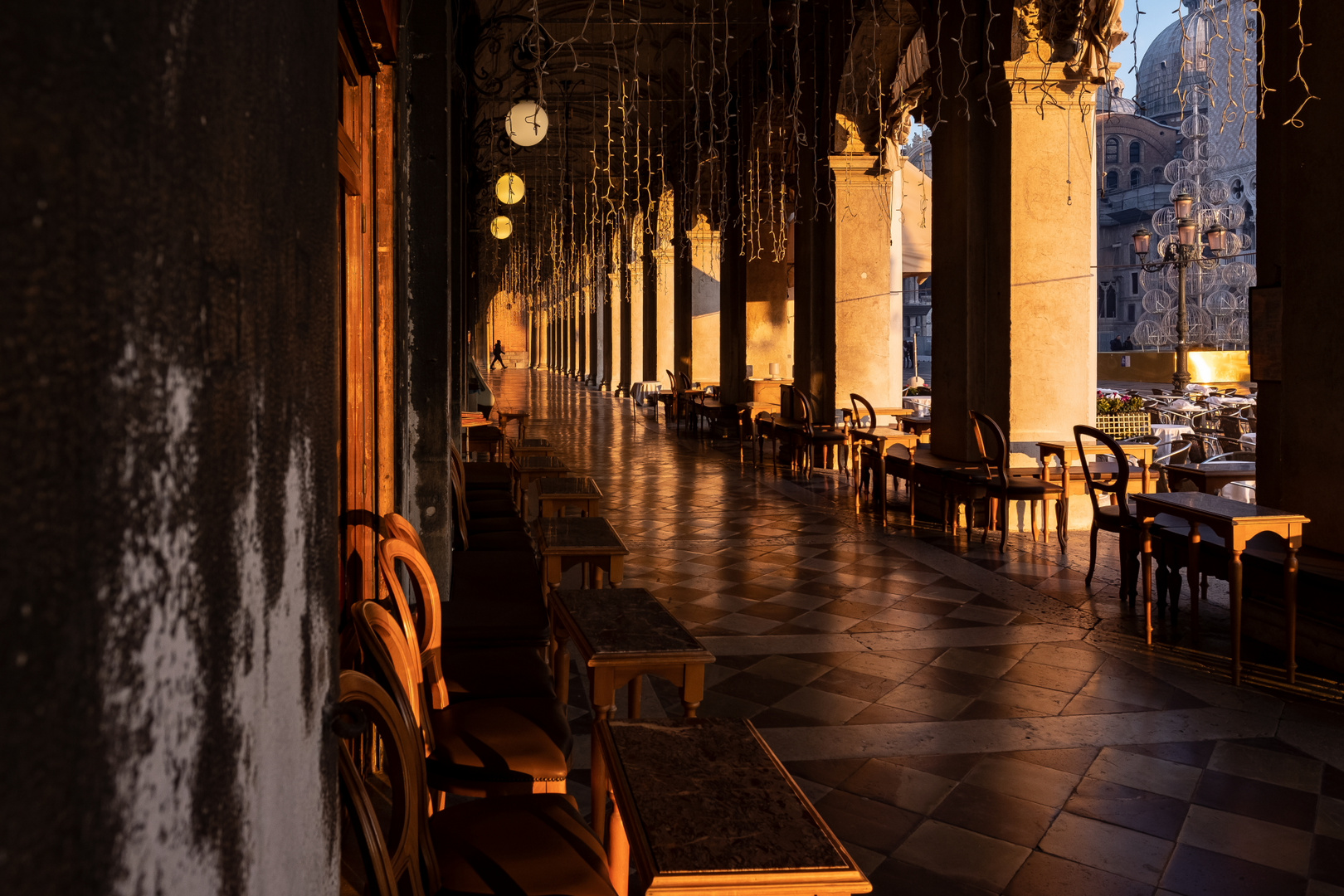 Goldene Gasse am Piazza San Marco ...