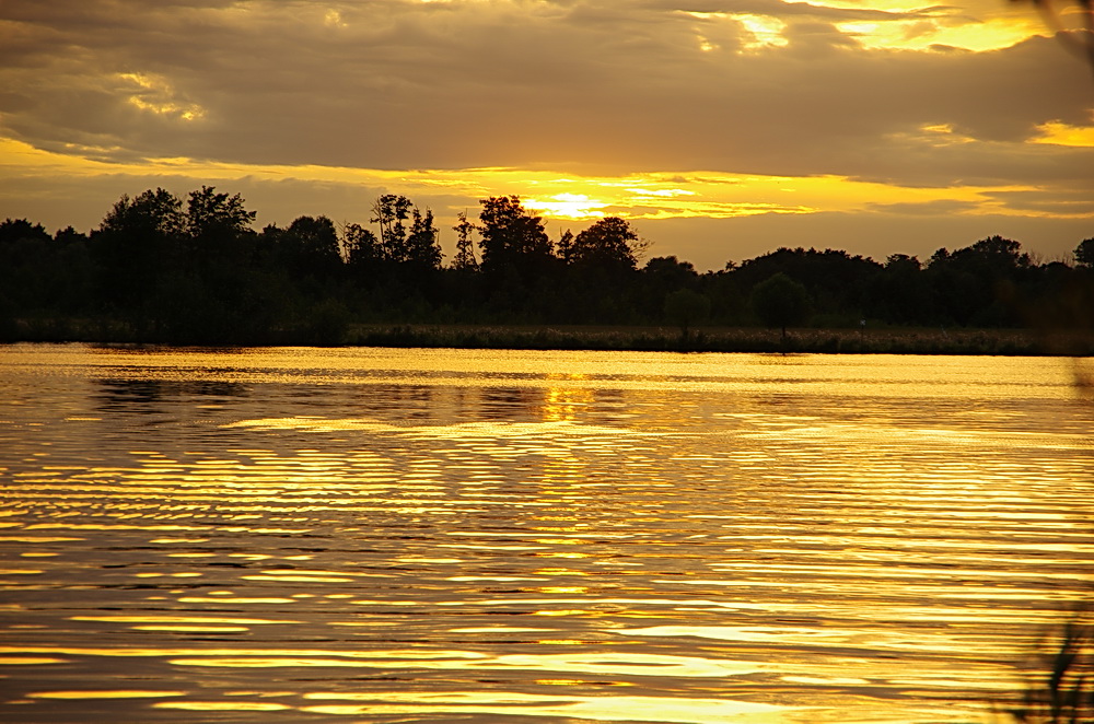 Goldene Sonne über der Havel