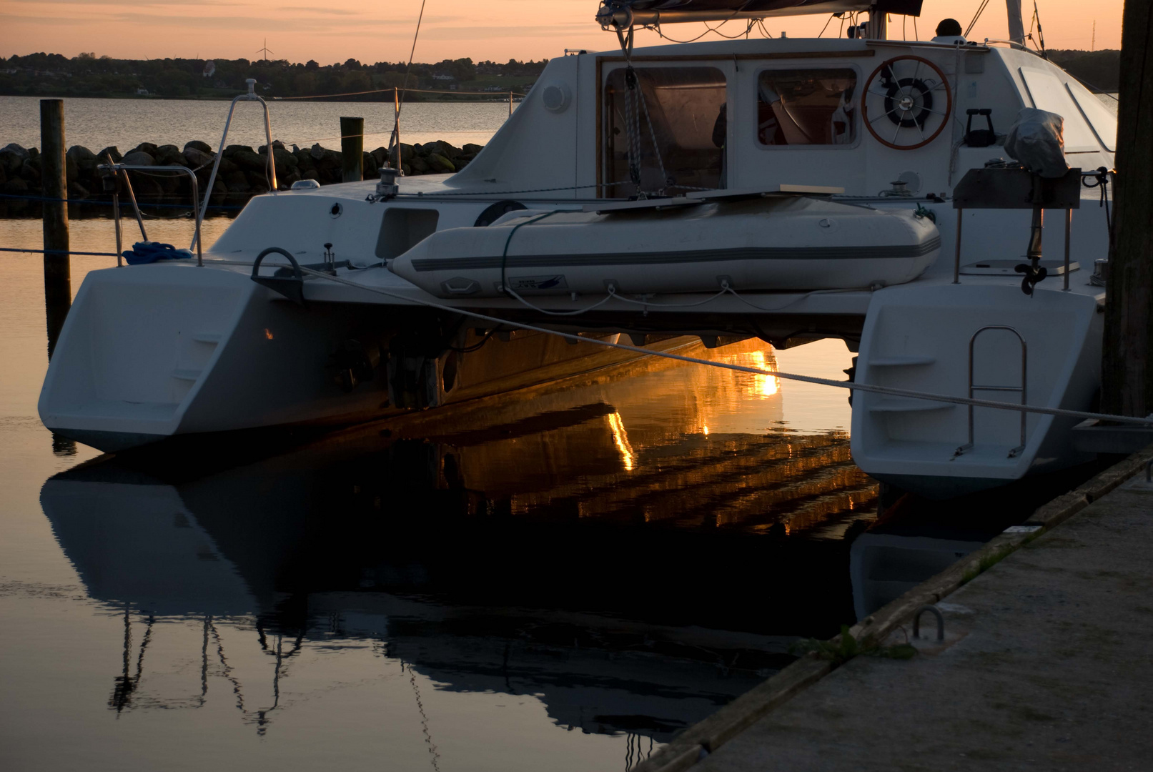 Goldene Spiegelungen