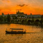 Goldene Stadt am Abend