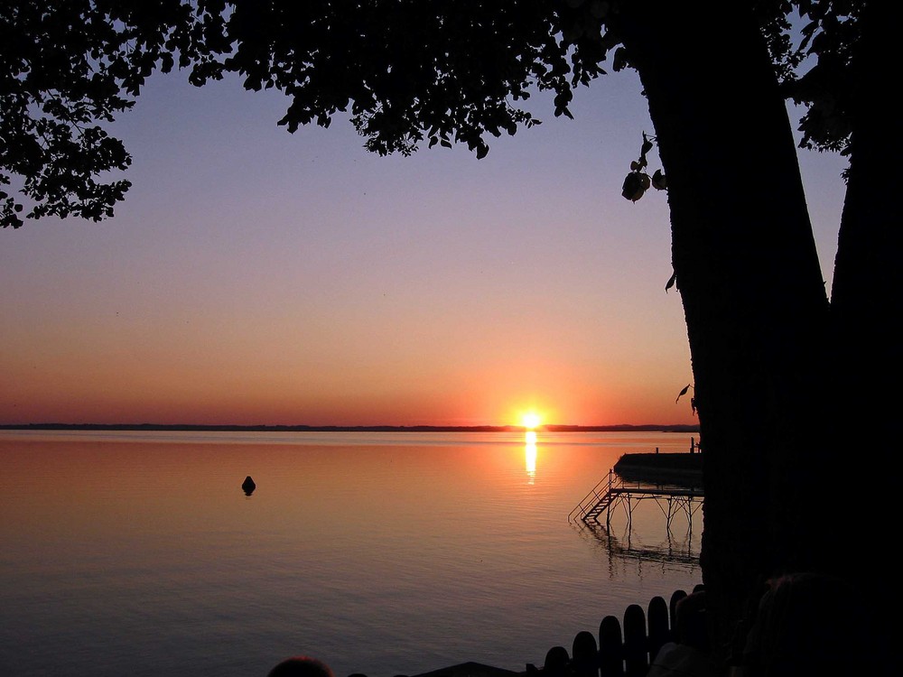 Goldene Stunde am Chiemsee von Karin und Axel Beck