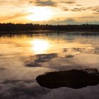 goldene Stunde am See im Herbst