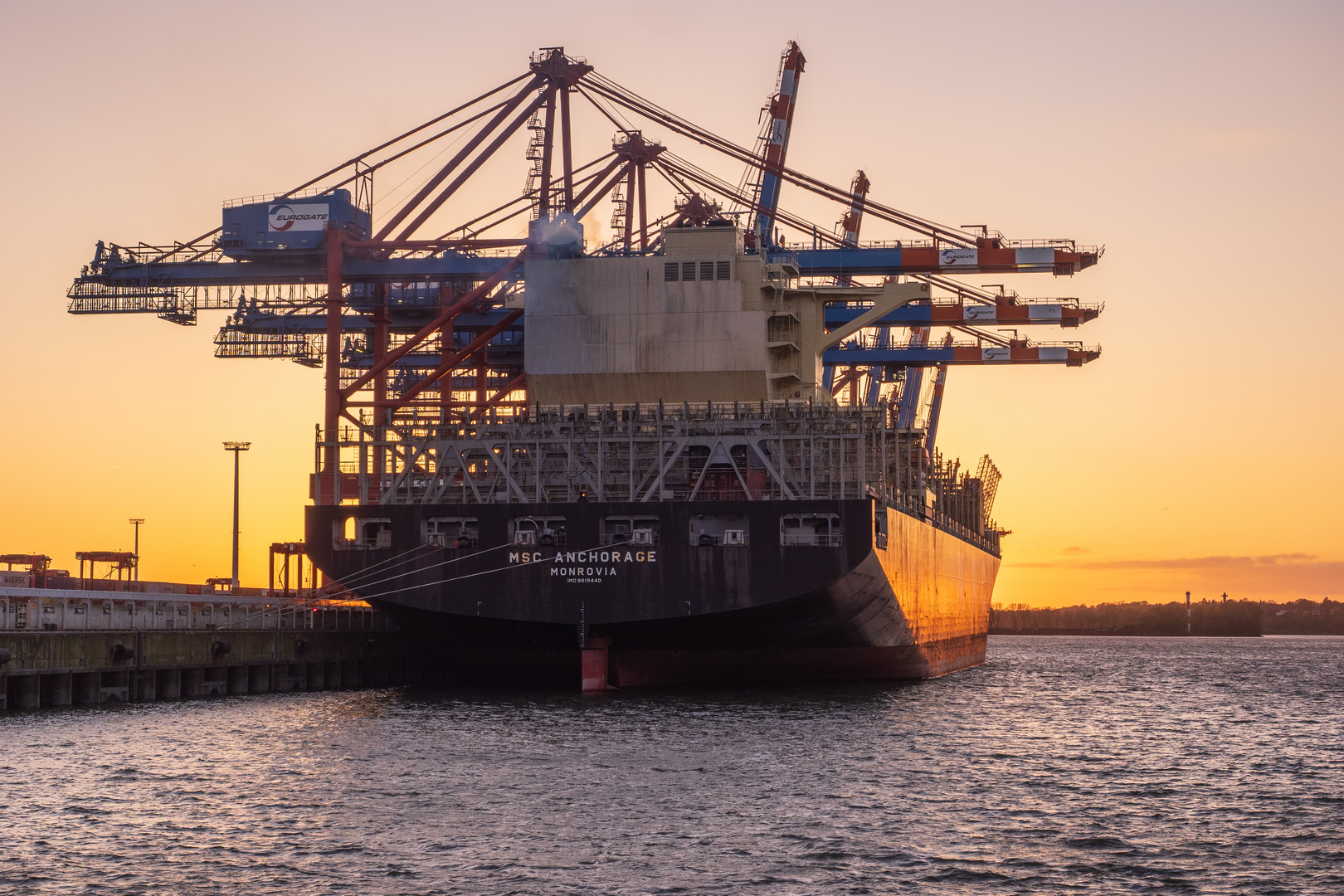 Goldene Stunde im Hamburger Hafen