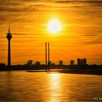 goldene Stunde über der Landeshauptstadt von NRW ....