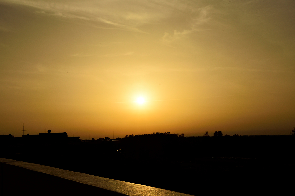 Goldene Stunde während Sonnenuntergang 