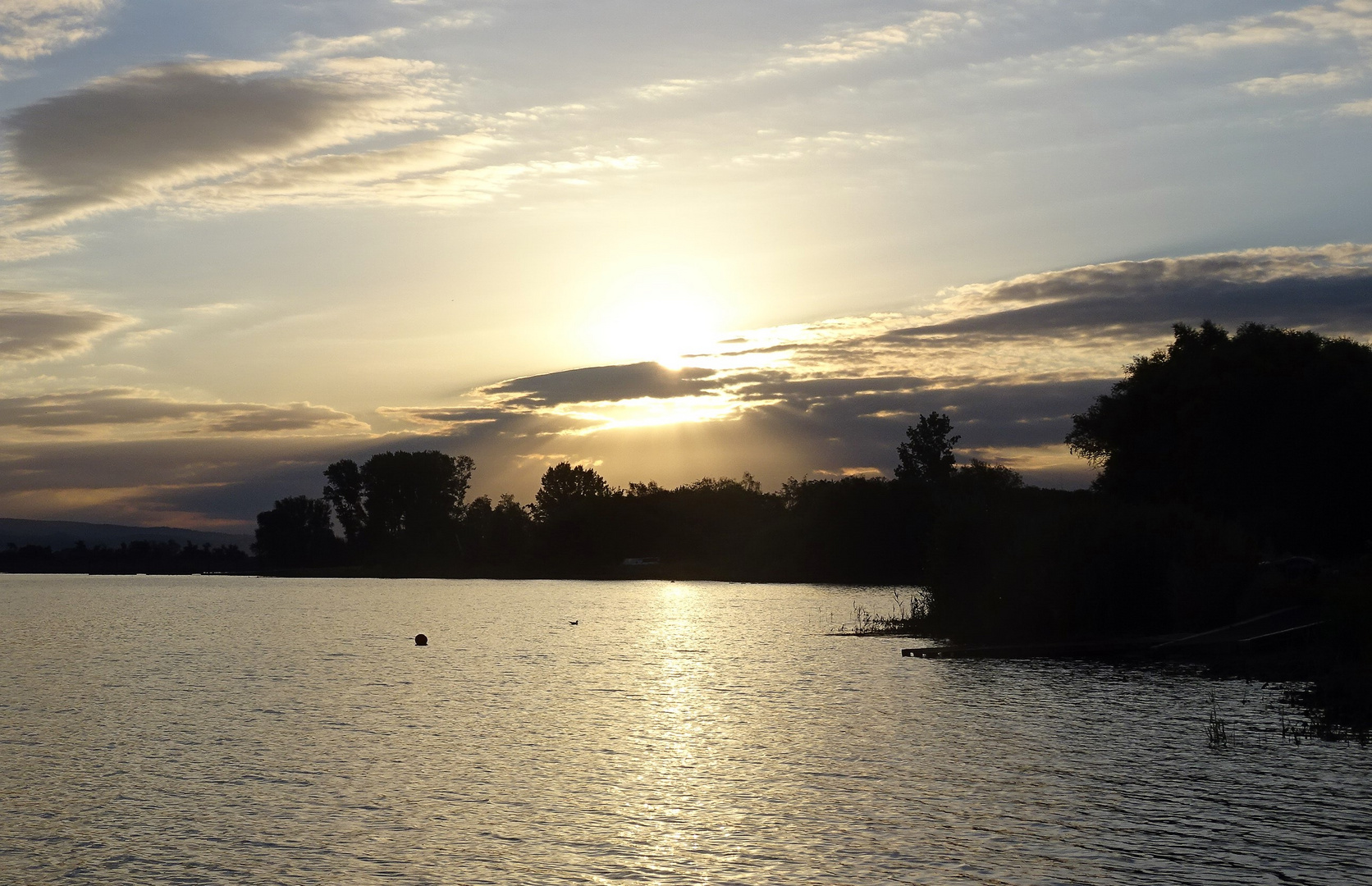 goldener Abendhimmel