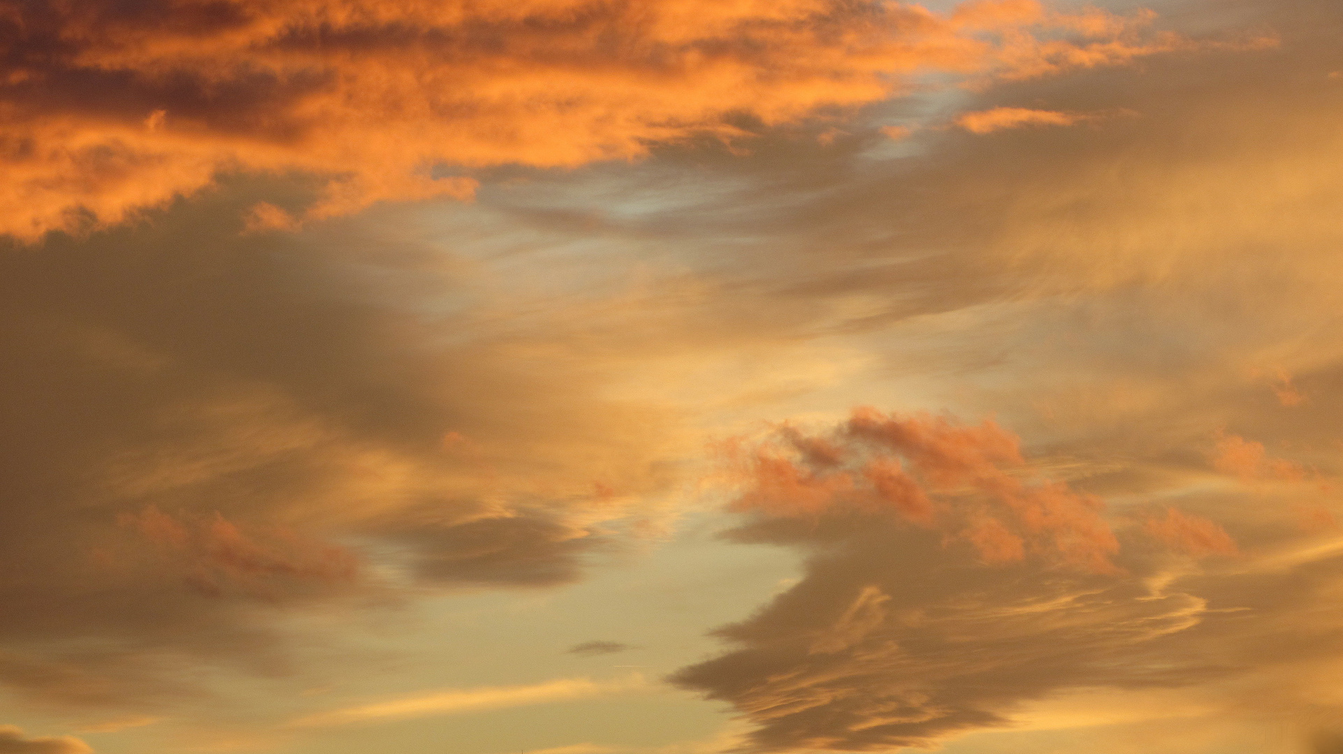 goldener Abendhimmel Detail