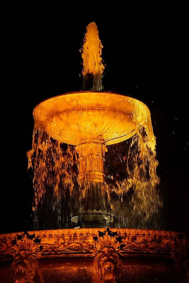 Goldener Brunnen