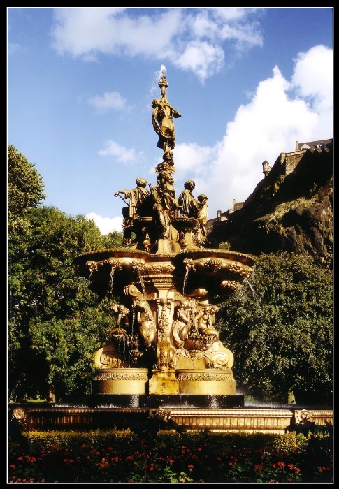 Goldener Brunnen...