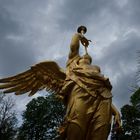 Goldener Engel im Park von Schloss Linderhof