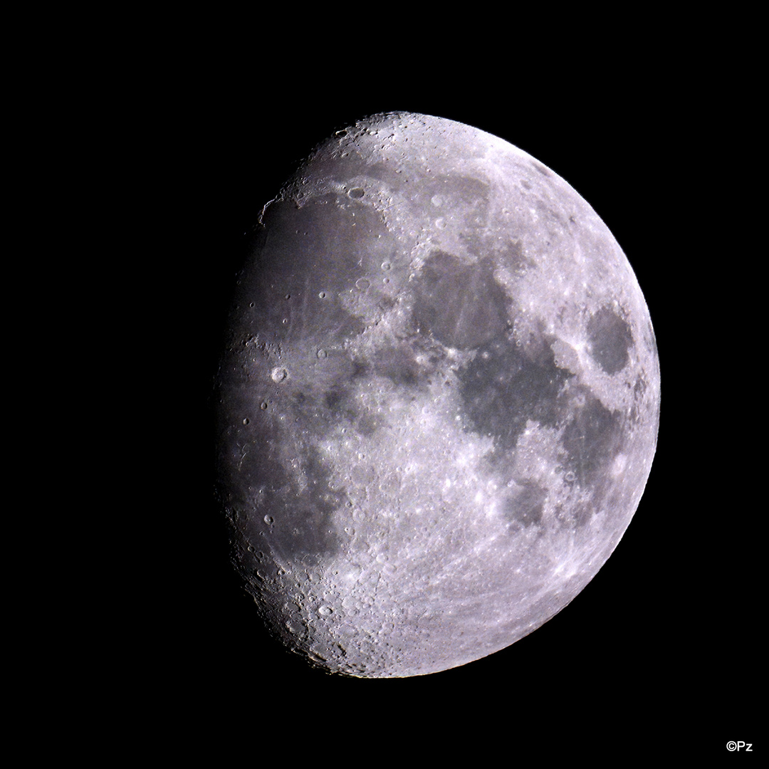 "Goldener Henkel"-Mond am 7.11.19 gegen 19 Uhr ...