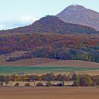 Goldener Herbst am böhmischen Ostry, dem Nachbarn vom Milleschauer,