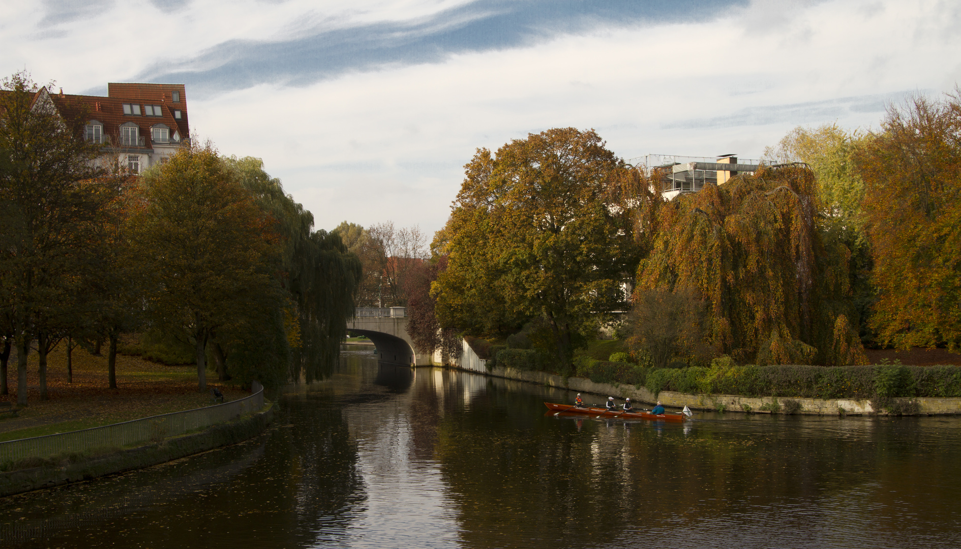 Goldener Herbst an der Alster