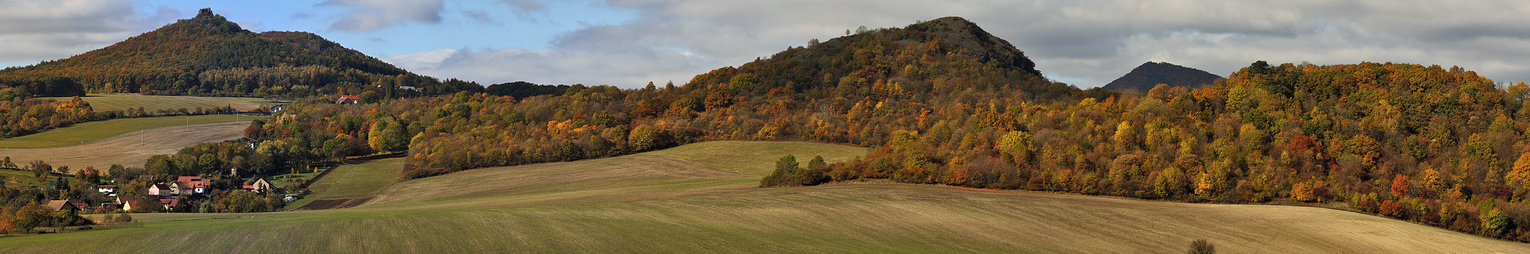 Goldener Herbst heute Mittag für wenige Stunden auch mit vernünftigen Sichtbedingungen...