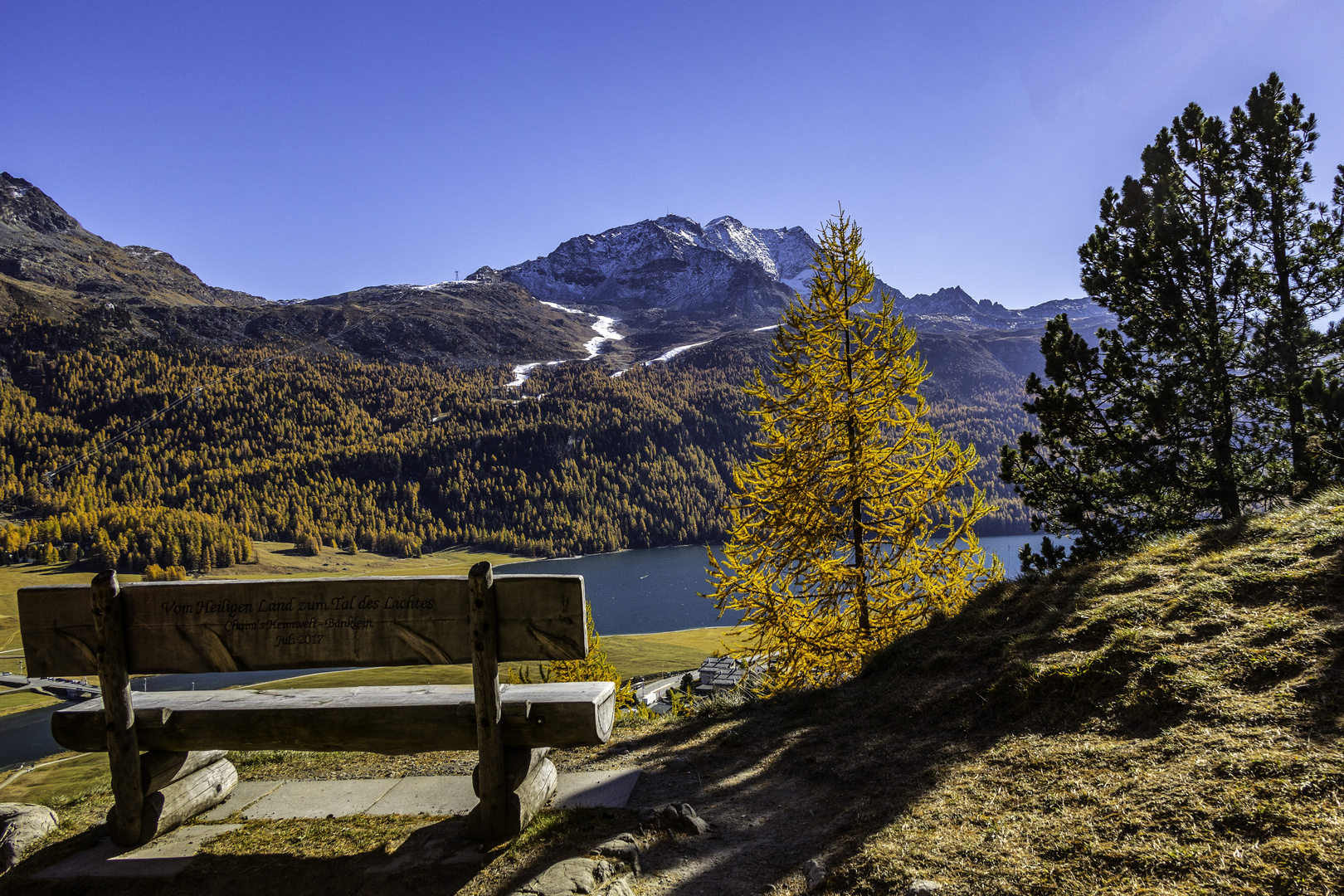 Goldener Herbst im Engadin