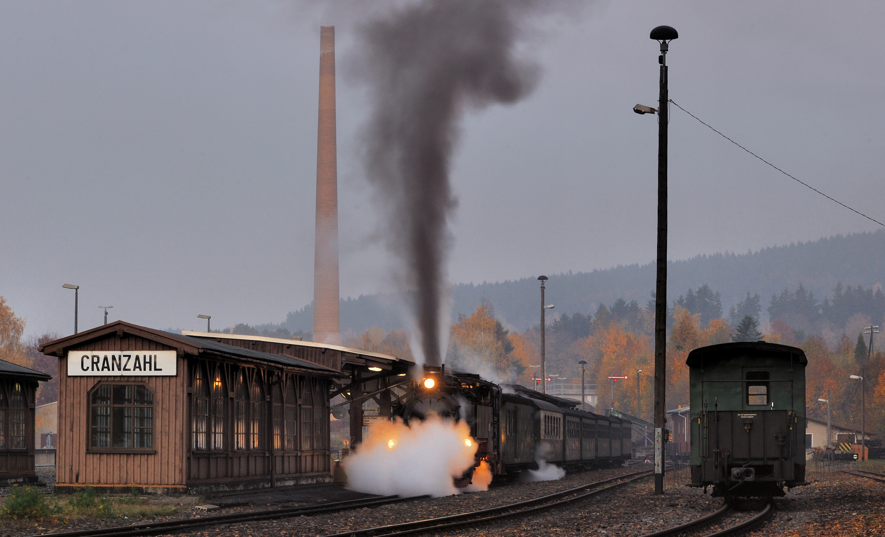 Goldener Herbst in O`thal - letzter Zug