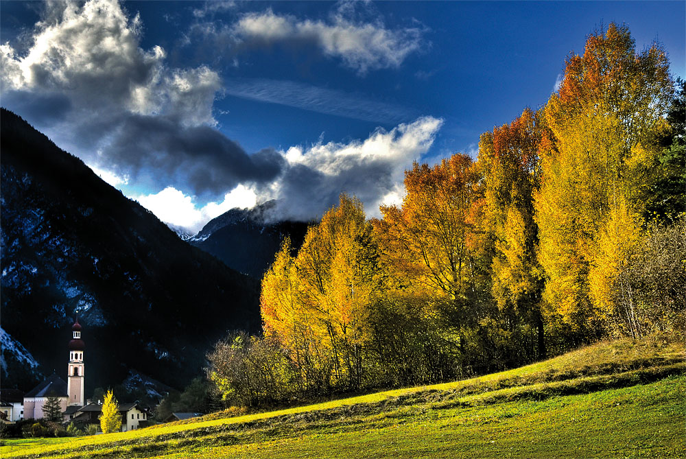 goldener Herbst in seiner schönsten Farbenpracht