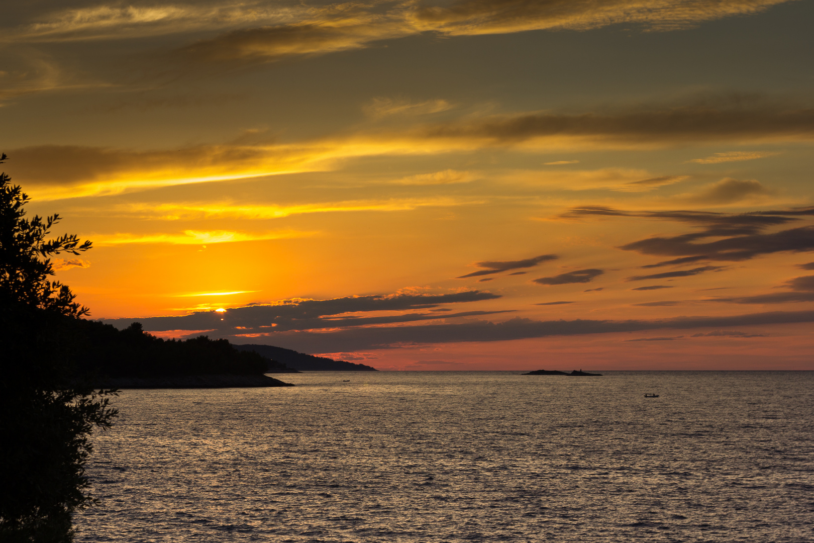 Goldener Sonnenuntergang auf Korcula