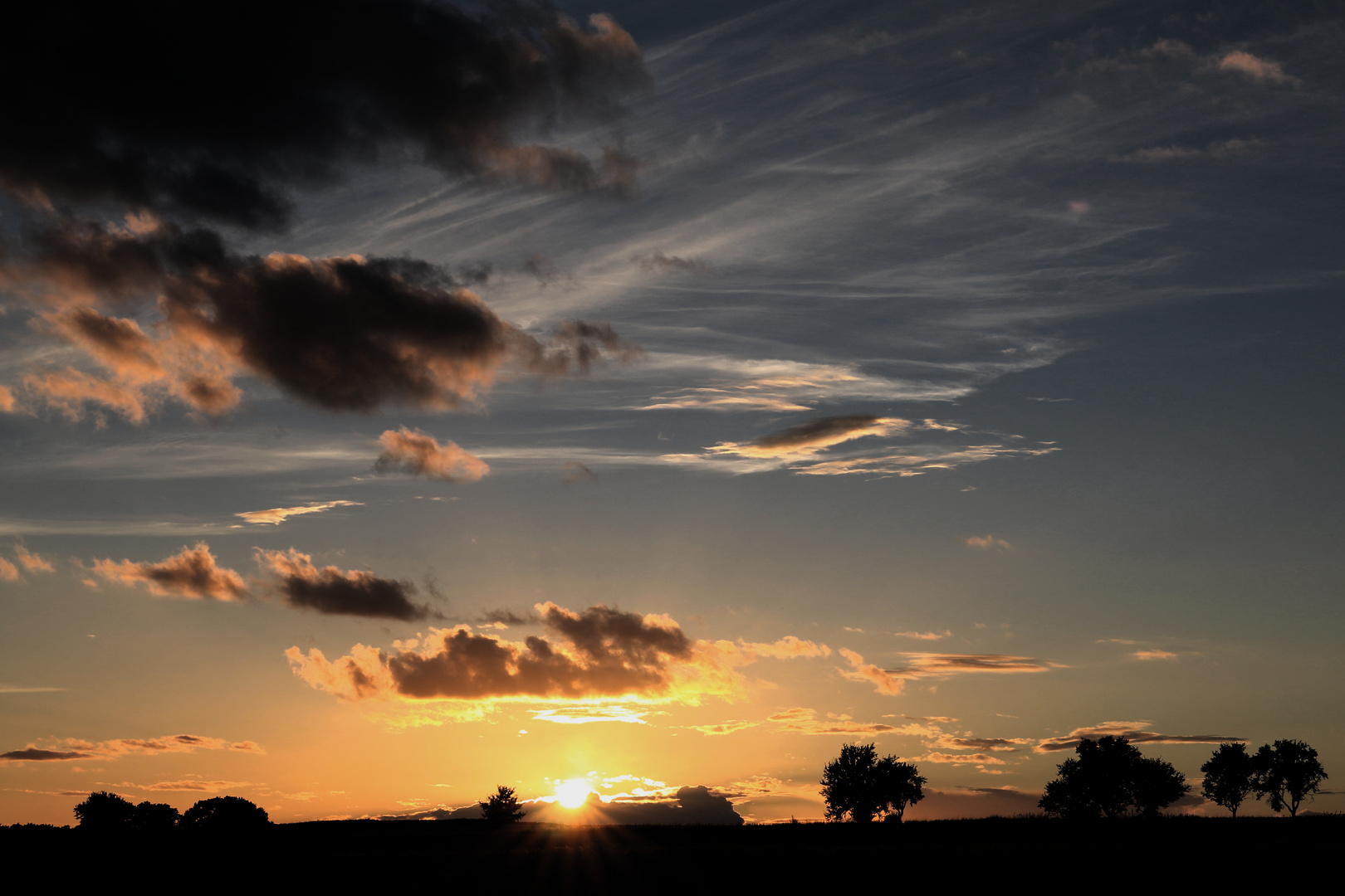 Goldener Sonnenuntergang