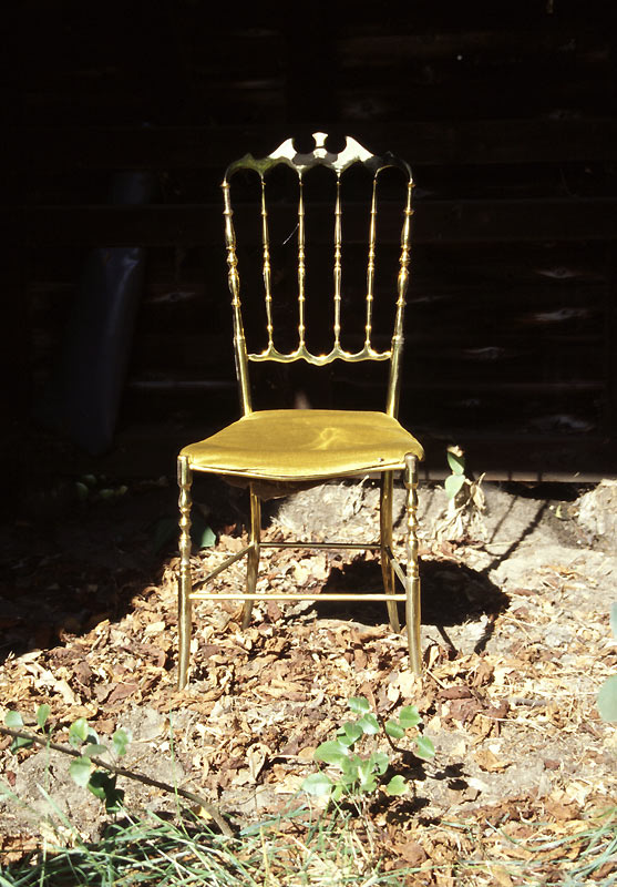 Goldener Stuhl...