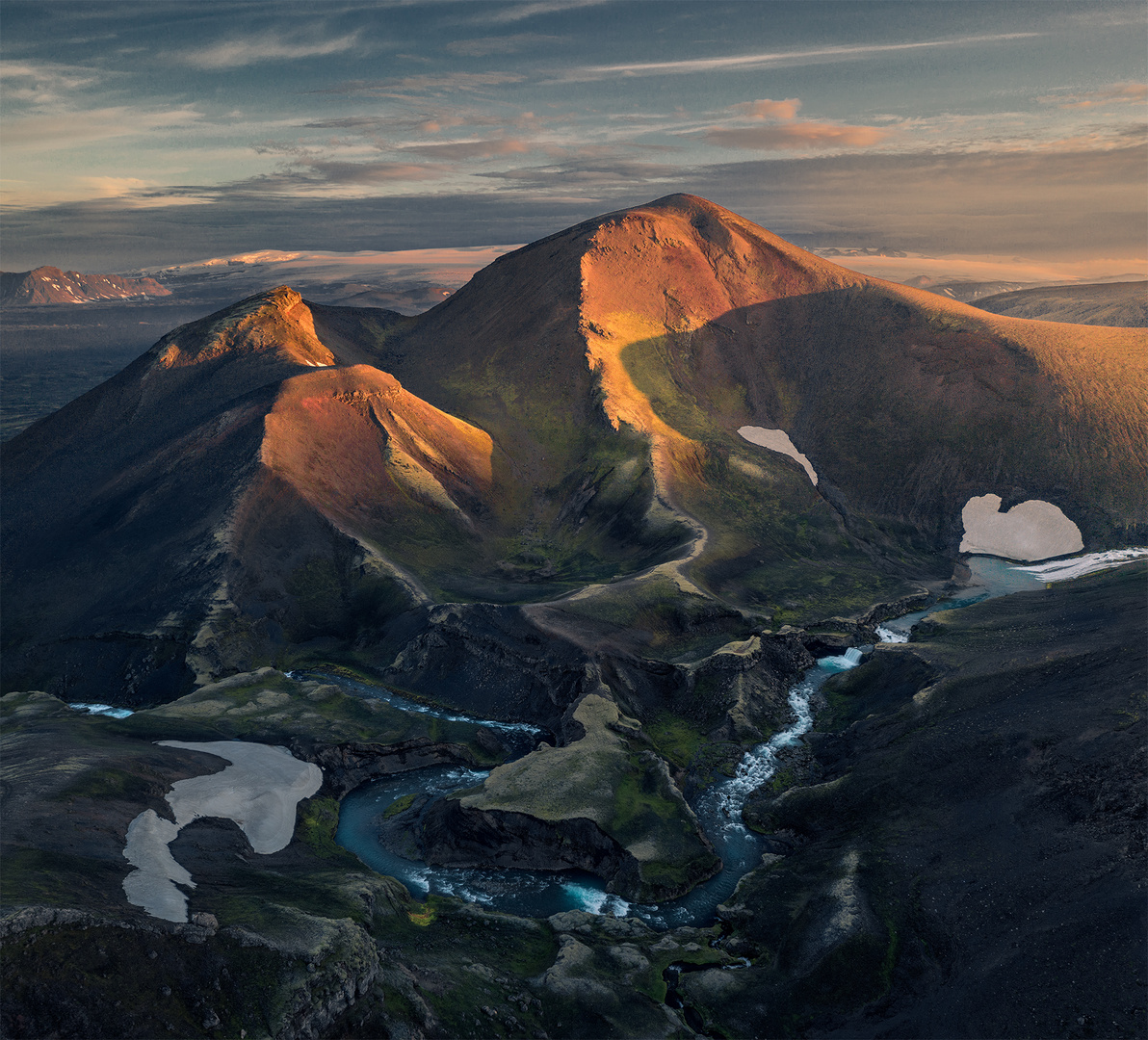 Goldenes Licht im Hochland von Island