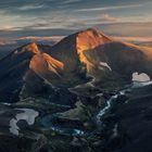 Goldenes Licht im Hochland von Island