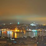 Goldenes Licht über dem Goldenen Horn (Panorama nach rechts schieben)