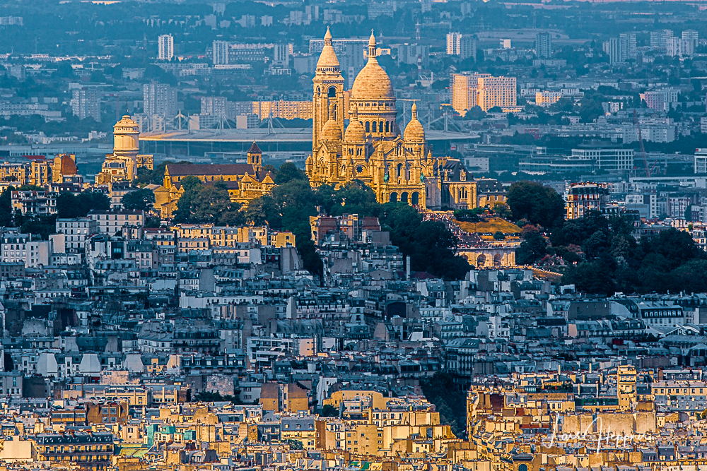 Goldenes Licht über Sacré-Cœur de Montmartre