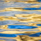 Goldenes Wasser