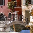 Goldige Skulptur in Venedig