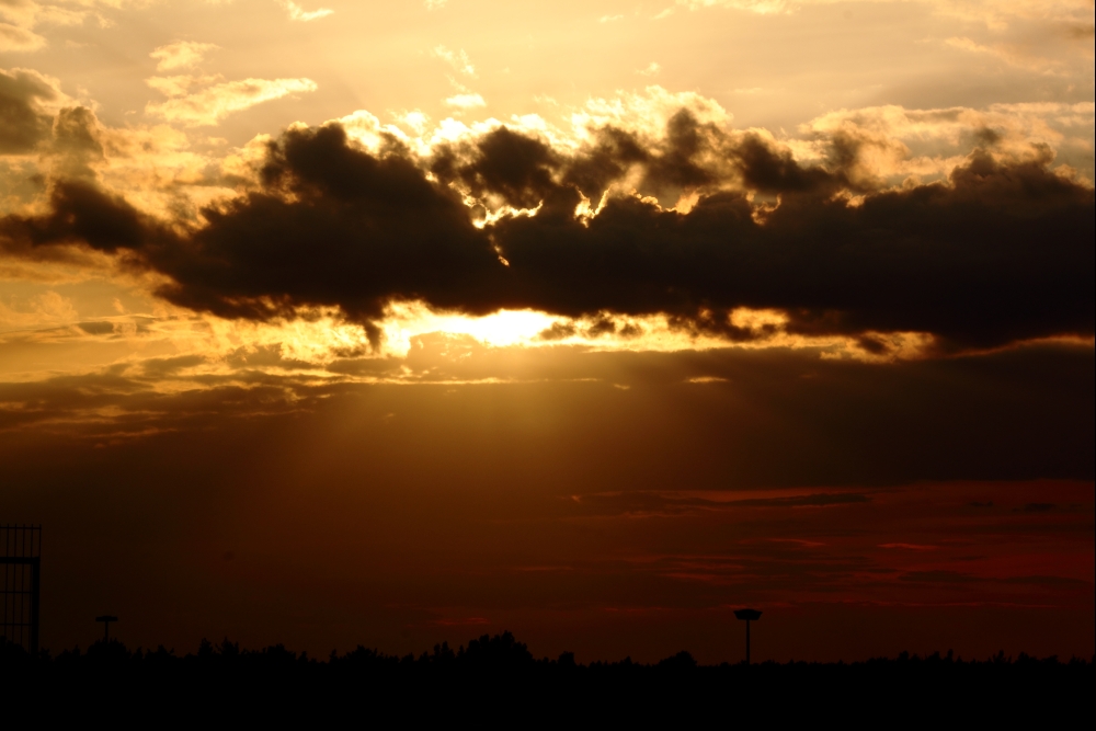 goldiger Sonnenuntergang