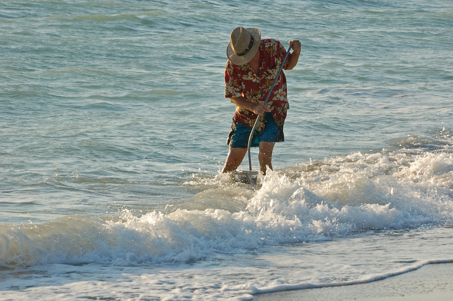 "Goldsucher" am Venice-Strand