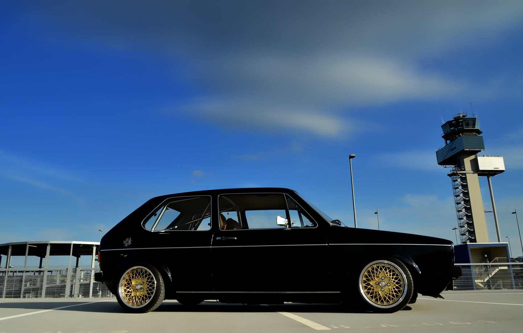 Golf 1 BBS E49 side