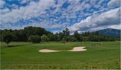 Golf am Fusse des Jura