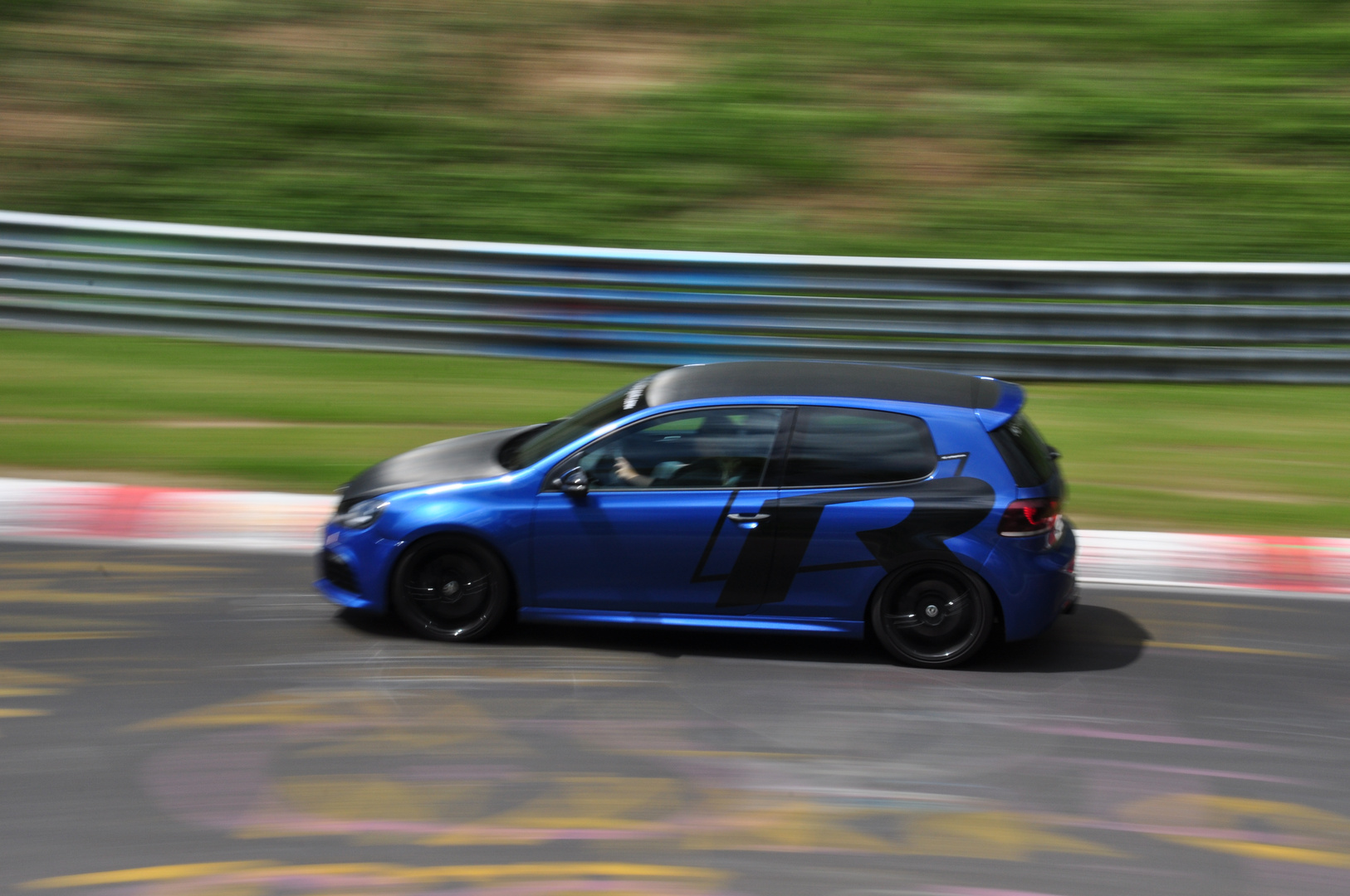 GOLF R