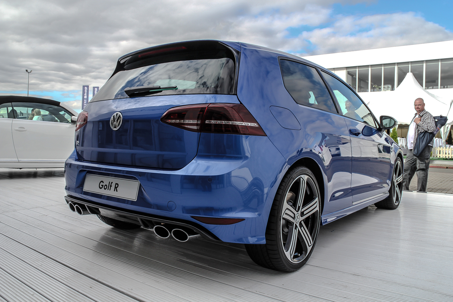 Golf R