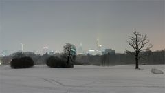 Golfplatz und Skyline – II