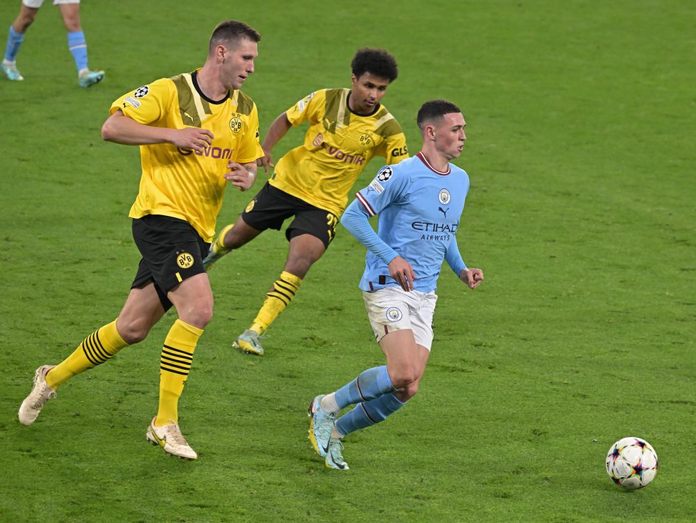 Goliath gegen Foden )) Foto & Bild sport, ballsport, fußball Bilder