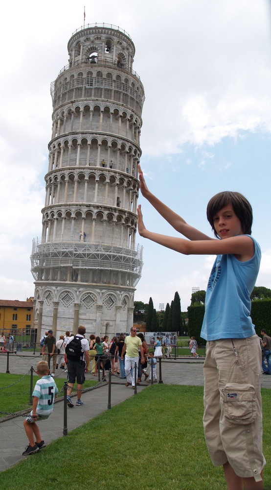 Goliath in Pisa